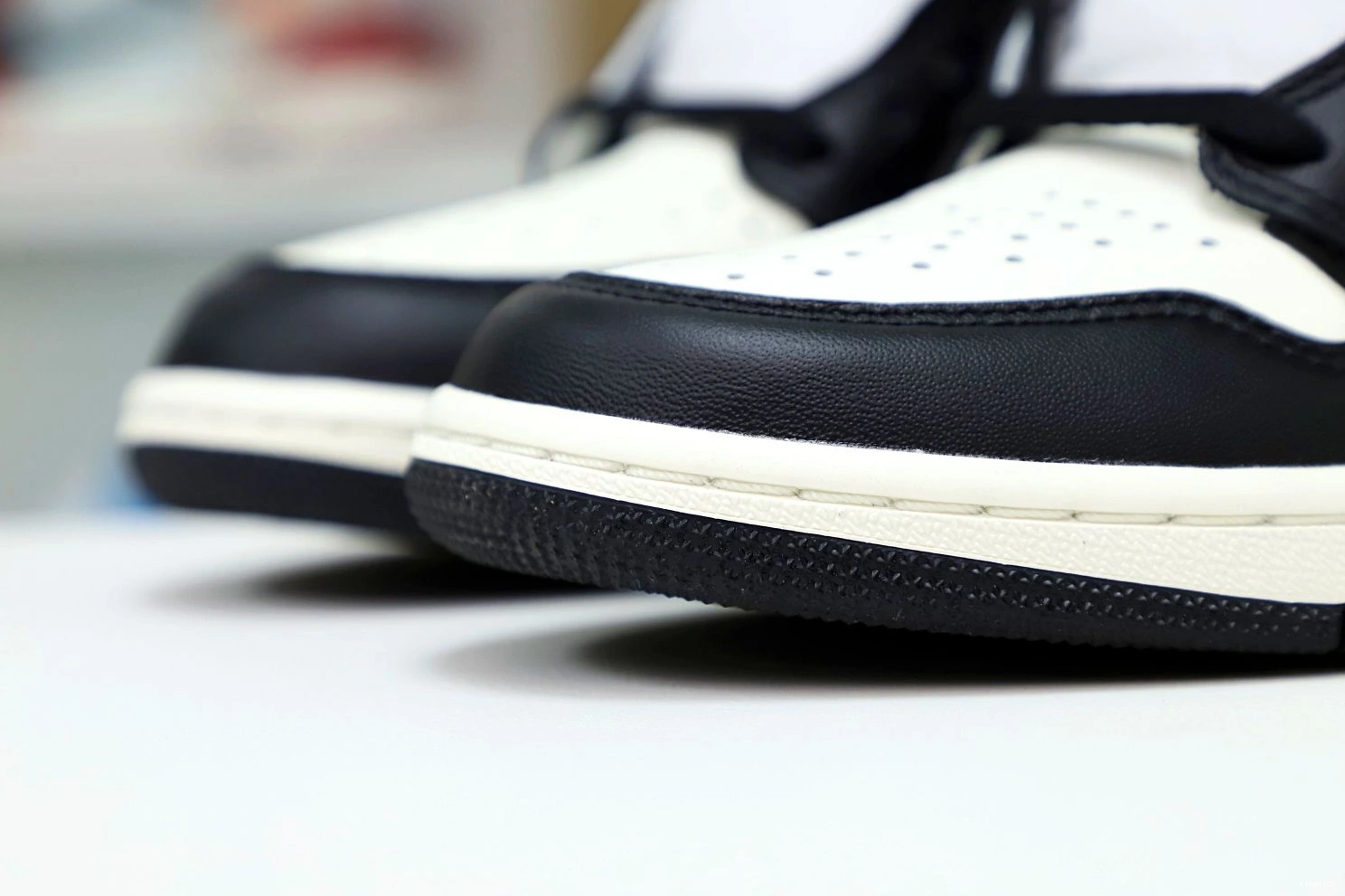 MOCHA' AIR 1 JORDAN OG HIGH RETRO 'DARK 0814